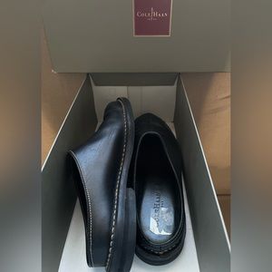 Black leather Cole Haan clogs